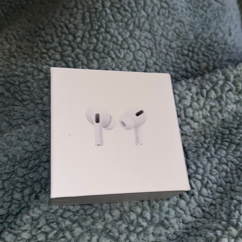 AirPods Pros